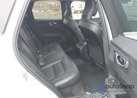 2021 Volvo Xc60 T5 Momentum from USA, damaged, VIN YV4102RK4M1700833